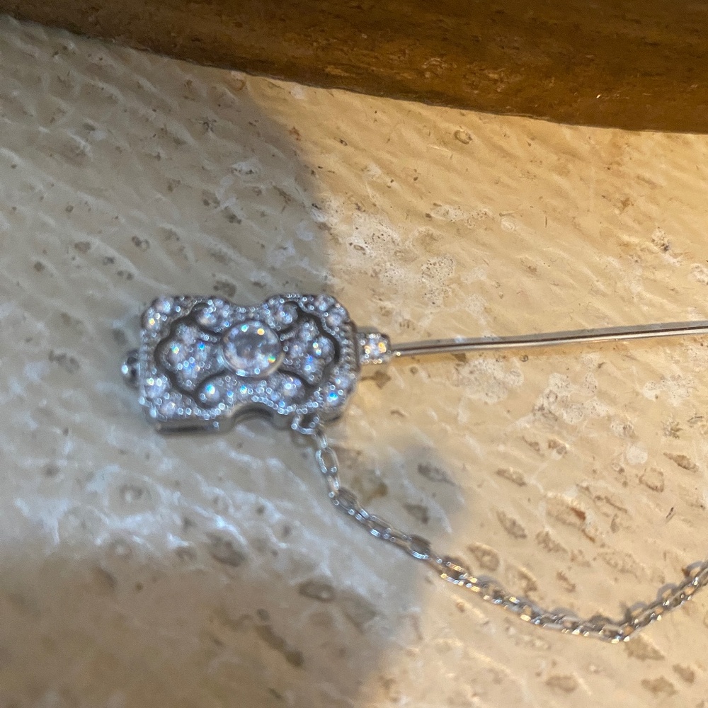 Brooch vintage